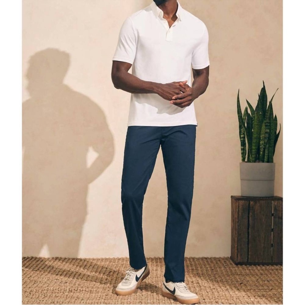 Excellent Faherty Movement Short-Sleeve Polo
Color: White
Size: XXL
